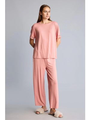 DeFacto Regular Fit Kısa Kollu Dantel Detaylı Üst Geniş Paça Alt 2'li Pijama Takımı I5544AX26AU