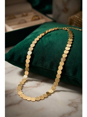 Plaka Model Gold Renk Pirinç Kadın Kolye