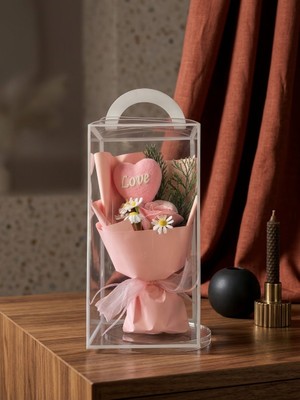 Yapay Çiçekçiniz 22 CM Şeffaf Kutulu Kokulu Kalp Detaylı Yapay Gül Buketi