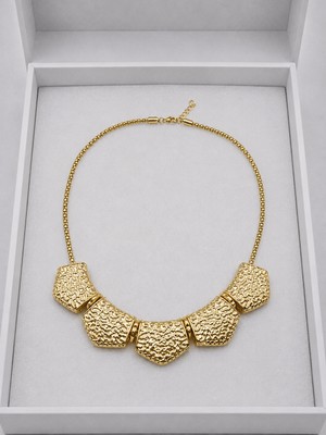Euromoda Kabartma Desenli Gold Renk 5 Parçalı Zincir Kolye