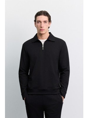 AVVA Erkek Siyah Polo Yaka Fermuarlı Kolay Ütülenen Regular Fit Sweatshirt A62Y1353