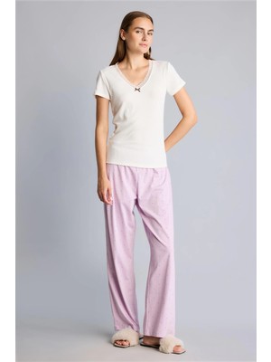 DeFacto Regular Fit V Yaka Kısa Kollu Dantel Detaylı Üst Esnek Belli Alt Ribana Pijama TAKIMI I7414AX26AU