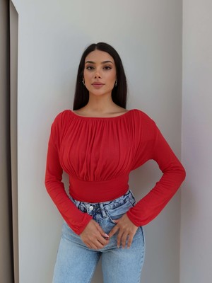 Esra Helvacı Bel Oturtmalı Büzgülü Crop Bluz