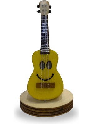 İstanbul Müzik Tedarik El Yapımı Dekoratif Mini Klasik Gitar Sarı 9 cm Biblo