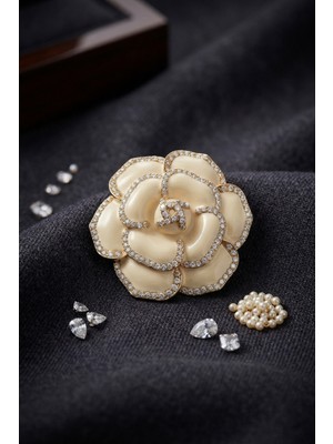 Renas Store Gold Krem Renk Zirkon Taşlı Gül Model Broş
