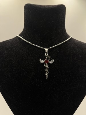 AG23 Tasarım Melek Kanatlı Haç Gotik Gothic Kolye