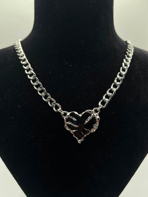 AG23 Tasarım Siyah Silver Gümüş Renkli Kalp Detaylı Rave Tekno Techno Gotik Gothic Zincir Kolye