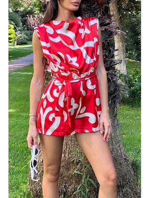 Moda Days Kadın Kırmızı Mini Tulum Desenli Saten Kemerli Kolsuz Yuvarlak Yaka