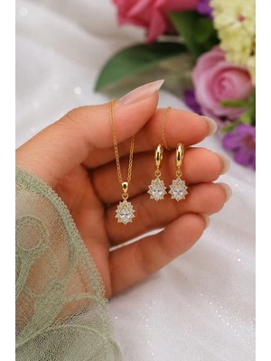 Beyaz Taşlı Minimal Anturaj Damla Gümüş Kolye Küpe Takım