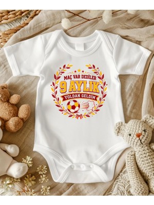 Lupi 9 Aylık Yoldan Geldim Yazılı Taraftar Zıbın