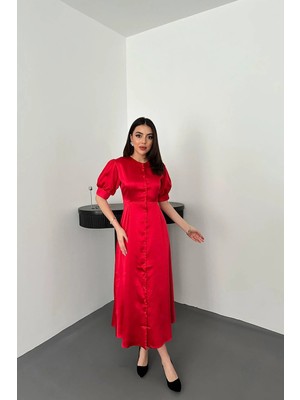 Moda Days Kadın Kırmızı Midi Saten Elbise Yuvarlak Yaka Düğmeli Balon Kollu Kloş