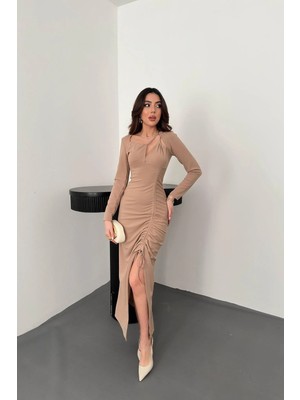 Moda Days Kadın Bej Maxi Elbise Asimetrik Yaka Büzgülü Yırtmaçlı Uzun Kollu