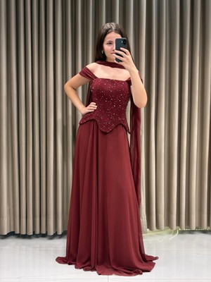 Bordo Üzeri Taş Işlemeli Kloş Abiye Elbise | Kaleiçi Yıldızlar