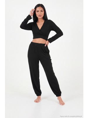 Lela V Yaka Kruvaze Bağlamalı Crop Üst ve Jogger Alt Pijama Takımı Kadın Pijama Takımı 65780019