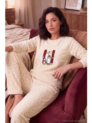 Lela Desenli Yumuşak Dokulu Kışlık Polar Pijama Takımı Kadın Pijama Takımı 6575031