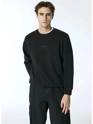gmg firenze Gmg Fırenze Siyah Erkek Bisiklet Yaka Slim Fit Logo Baskılı Sweatshirt GU24MFW08016