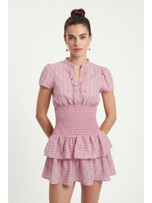 Ritnice Kadın Lavinia Beli Lastikli Kareli Fırfırlı Pembe Dokuma Kısa Elbise