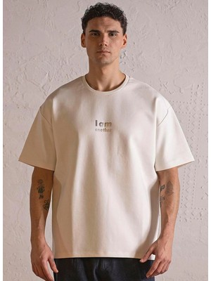 gmg firenze Gmg Fırenze Ekru Erkek Oversize Yazı Baskılı T-Shirt GU25MFW03008