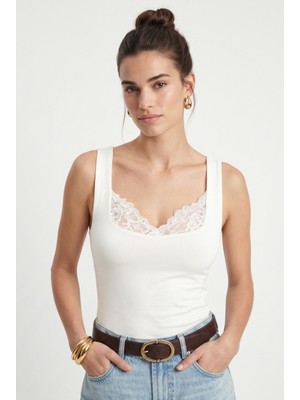 Ritnice Kadın Jeny Modal Touch U Yaka Dantel Detaylı Kolsuz Örme Ekru Bluz