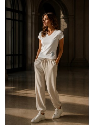 Seven Cubed 7³ V Yaka Kısa Kollu Deniz Anası Nakışlı Lycra Cotton T-Shirt