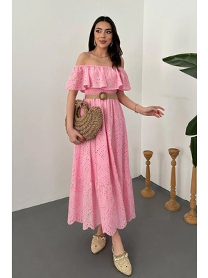 Moda Days Kadın Pembe Omzu Açık Brode Maxi Elbise Volanlı Yaka Kloş Kesim Pamuklu