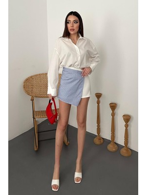 Moda Days Kadın Beyaz Etek Şort Çizgili Asimetrik Ön Panelli Düğme Detaylı Mini Kesim