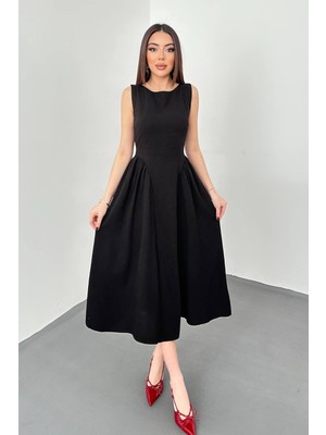 Moda Days Kadın Siyah Kolsuz Yuvarlak Yaka Yanları Büzgülü Midi Boy Kloş Elbise