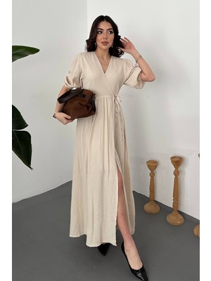 Moda Days Kadın Bej Kruvaze Yaka Kuşaklı Balon Kollu Yırtmaçlı Müslin Maxi Elbise