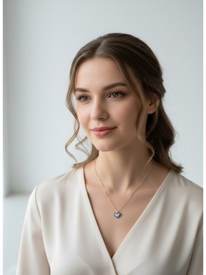 Moda Accessories Kalp Desenli Zirkon Taşlı Nazarlık Kolye