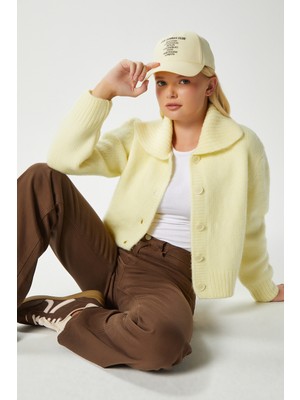 Kadın Lean Yumuşak Doku Polo Yaka Sarı Basic Triko Hırka HI00179