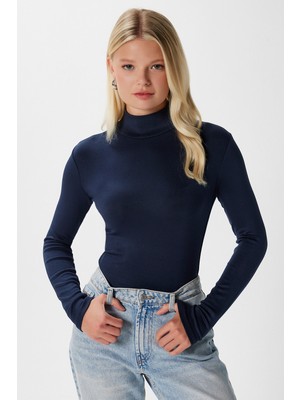 Kadın Feel Lux Touch Dik Yaka Lacivert Uzun Kol Soft Bluz
