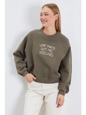 FullaModa 3 Iplik Yazı Nakışlı Reglan Kol Oversize Sweatshirt