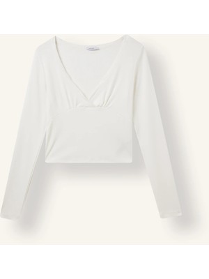 DeFacto Fitted V Yaka Kruvaze Görünümlü Ribana Uzun Kollu Crop Basic TIŞÖRT I6398AX26AU