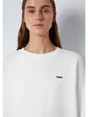 Mavi Logo Baskılı Sweatshırt Kırık Beyaz