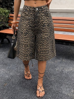 Modi Kadın Yüksek Bel Leopar Desen Detaylı Kısa Kot Şort