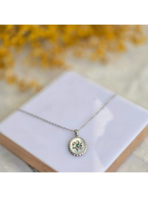 Eos Kolektif Silver Sedefli Çiçek Figürlü Vintage Madalyon Kolye