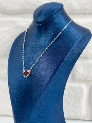 Livora Jewelry 925 Ayar Gümüş Şans Yoncası Bordo Kadın Kolye