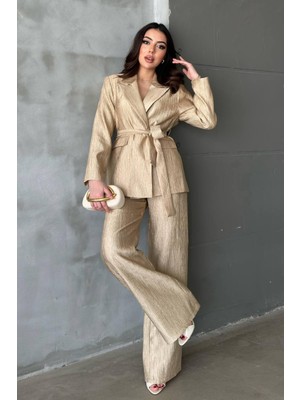 Moda Days Kadın Gold Ceket Pantolon Takım Parlak Dokulu Kuşaklı Geniş Paça Ceket Yaka