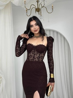 Moda Days Kadın Kahve Midi Elbise Dantel Detaylı Yırtmaçlı Uzun Kollu Kalp Yaka