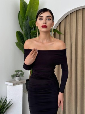 Moda Days Kadın Siyah Kayık Yaka Uzun Kollu Drapeli Büzgülü Midi Kalem Elbise
