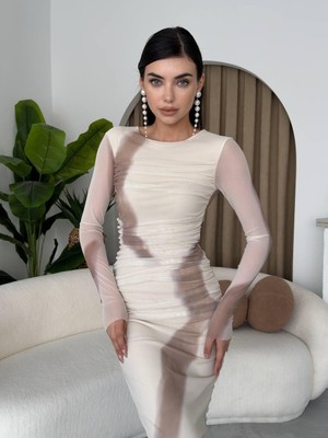 Moda Days Kadın Bej Desenli Tül Detaylı Büzgülü Uzun Kollu Midi Kalem Elbise