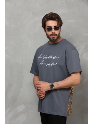 Modi Unisex Bisiklet Yaka Baskılı Oversize T-Shirt - Füme