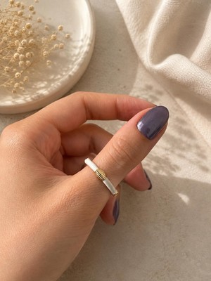 Nunu Takı Beyaz Renkli Gold Ince Yüzük