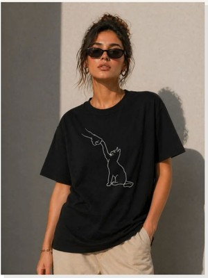 Modi Minimal Kedi Çizim Baskılı Tişört Kısa Kol Yazlık T-Shirt Siyah