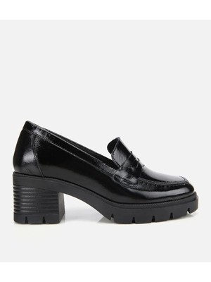 Hotiç Kadın Rugan Deri Siyah Topuklu Klasik Loafer