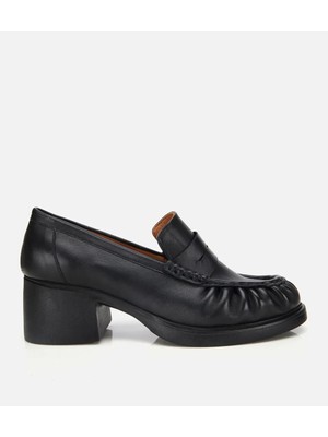 Hotiç Kadın Deri Siyah Büzgülü  Kalın Tabanlı Klasik Loafer
