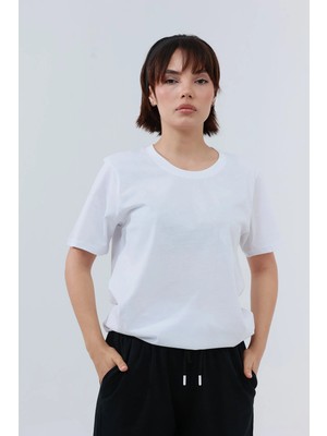 TKT Kadın Regular T-Shirt (Tam Kalıp)