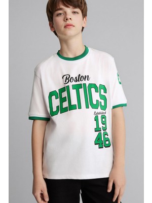 AKS DEFACTO%100 Pamuk Nba Boston Celtıcs New Regular Fit Bisiklet Yaka Kısa Kollu Tişört Erkek Çocuk H2899A826HS