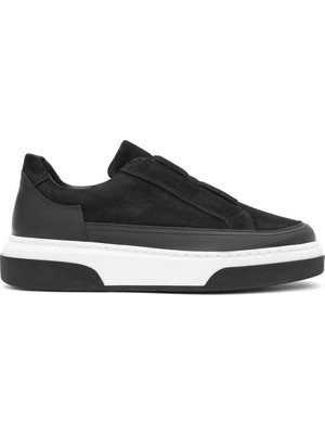 Derimod Erkek Siyah Bağcıklı Kalın Tabanlı Süet Deri Sneaker WM710008DS