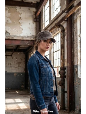 PIECE SIGNATURE %100 Akrilik, Yıkamalı Trucker Castro Şapka, Kemer Tokalı Ayarlanabilir ( Unisex )